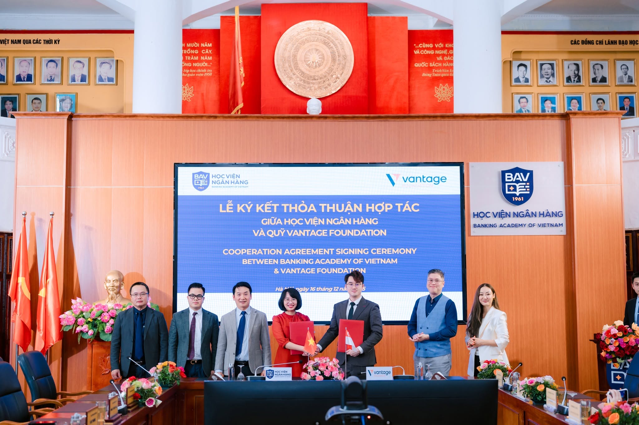 Hoạt động & sự kiện Lina Vantage 3